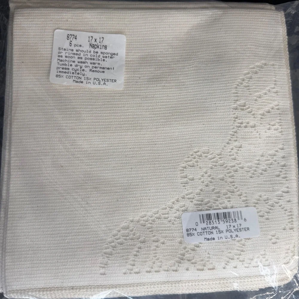 Vintage Quaker Lace 6 Napkins 17